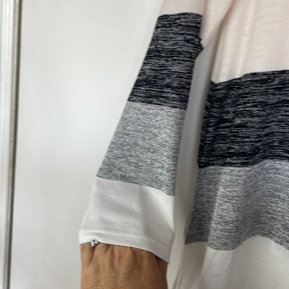 EUC Market Spruce asymmetrical striped top - Picture 4 of 6